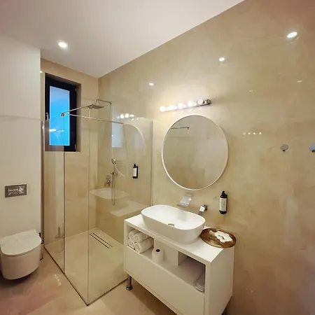 Mamaia Moments Villa, Mamaia Nord ベッド・アンド・ブレックファスト *