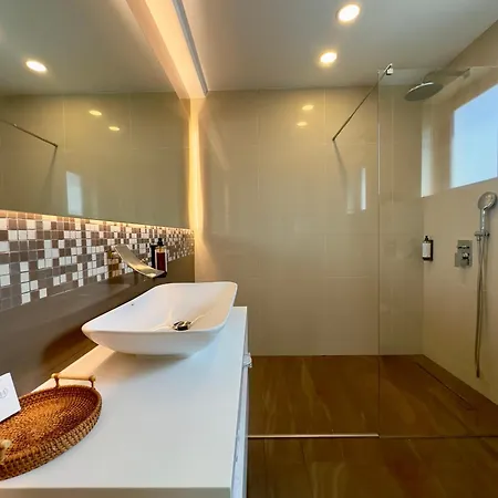 Mamaia Moments Villa, Mamaia Nord 3*