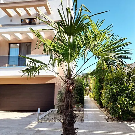 Mamaia Moments Villa, Mamaia Nord ベッド・アンド・ブレックファスト